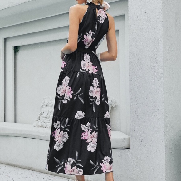 Boho Gypsy Floral Print Halter Ruffle Maxi Dress - Picture 5 of 6